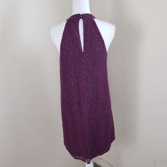 Francesca’s Alya Lace Overlay Halter Mini Dress - Picture 4 of 10